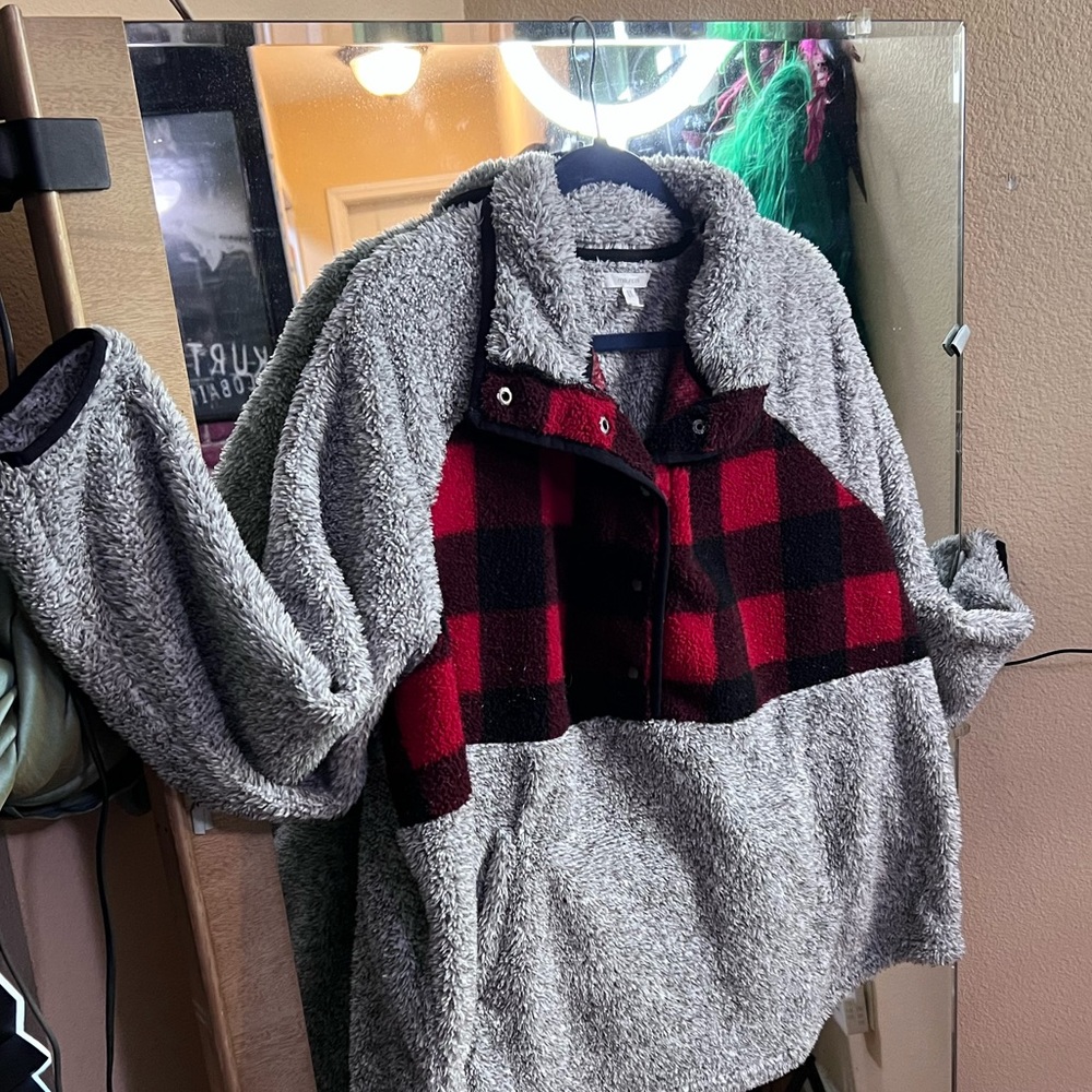 Gray Buffalo Plaid Yoke Snap Front Sherpa Pullover Sweatshirt